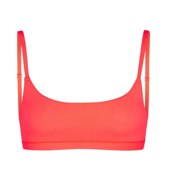 SKIMS Other - SKIMS FITS EVERYBODY SCOOP NECK BRA